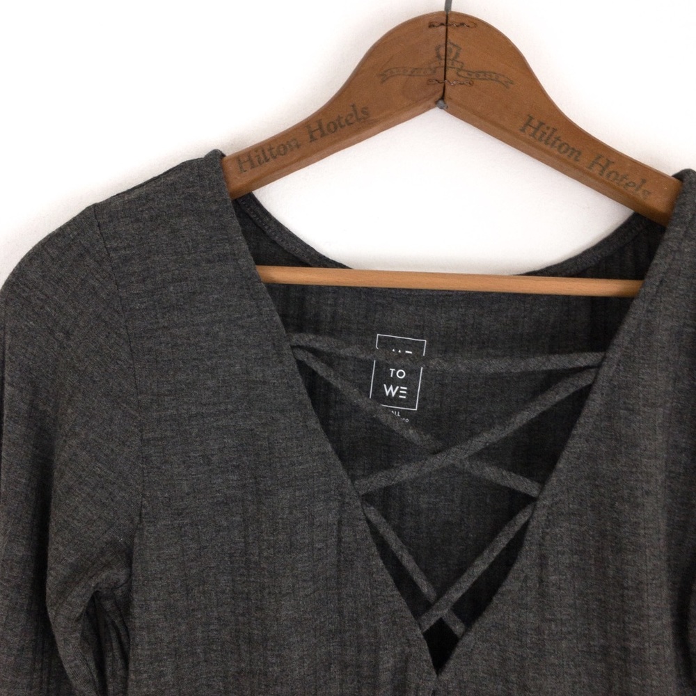 Me to We • Criss Cross Front Crop Top (NWOT) - Picture 3 of 8